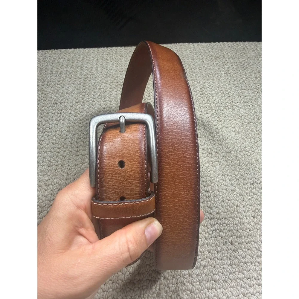 Levi's Genuine Leather Belt XL 42-44 Brown Silver Buckle Tan Casual Dress